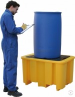230 L yellow polyethylene pallet bath for chemical spills 2