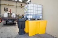 1120 L black or yellow spill pallet bath without Grid For IBC-KTC Containers 3