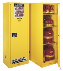 Safe, narrow 204 L SLIMLINE G cabinet for flammable materials