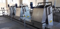 GVL Sub Vertikalus smulkiai perforuotas mechaninis ekranas 2