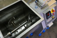 Vakuuminė-maišyklė-RXK150V-mentės-su-velenu