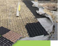 Korinių_trinkelių_klojimo_sistema_GeoGrid_0