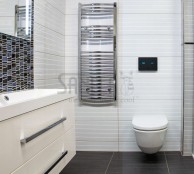 SLW 30E Elektroninis jutiklinio tualeto vandens nuleidimo įrenginys, stiklo spalva REF 9005 juoda, foninis apšvietimas baltas, 24 V DC 02