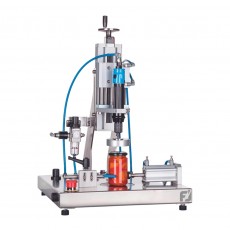 Dangtelių užsukimo mašina