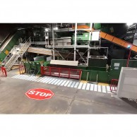 Pramoninis išorinis projektorius LED 100 W, objektyvas 18 laipsnių, 4 maitinimo elementai, IP65-12