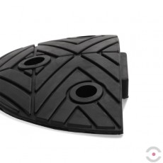 Juodas, kraštinis, pusapvalus greičio kalnelio elementas 400x202x50 mm