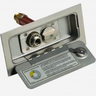 5519-Šalčiui atsparus Guardian Dual Check hidrantas ir nerūdijančio plieno dėžutė su paslėpta žarnos jungtimi