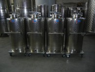 Stainless steel containers for milk 3